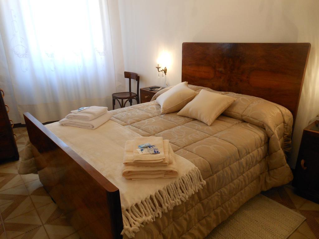 B&B Le Stanze Del Chiostro Serra deʼ Conti Extérieur photo