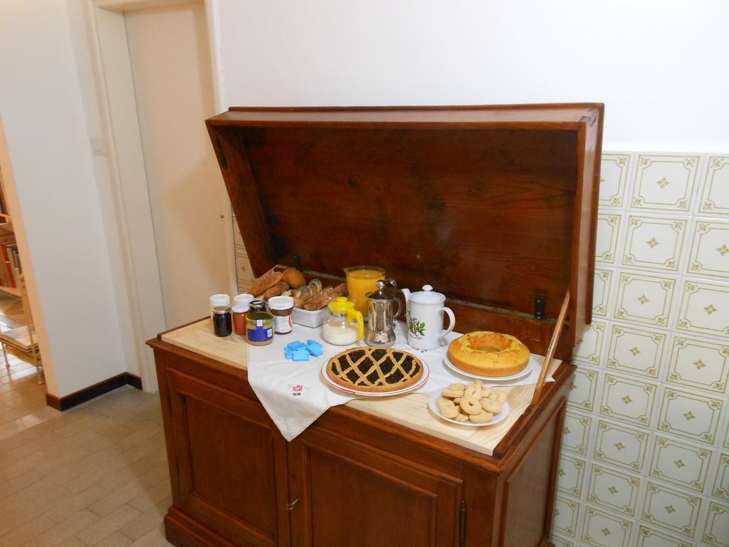 B&B Le Stanze Del Chiostro Serra deʼ Conti Extérieur photo